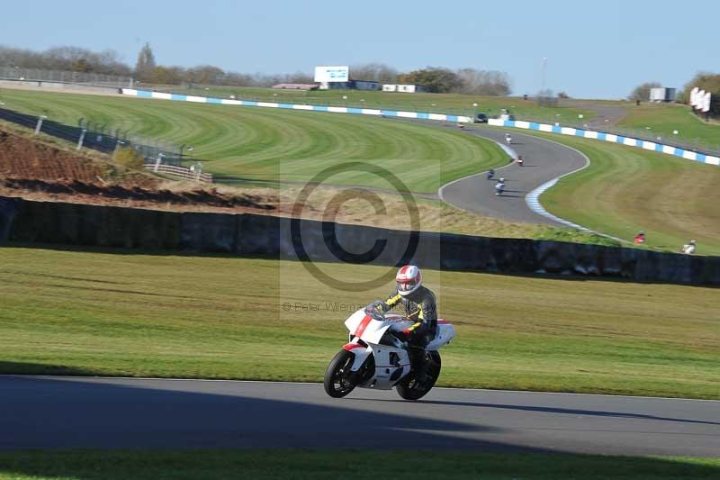 Motorcycle action photographs;donington;donington park leicestershire;donington photographs;event digital images;eventdigitalimages;no limits trackday;peter wileman photography;trackday;trackday digital images;trackday photos