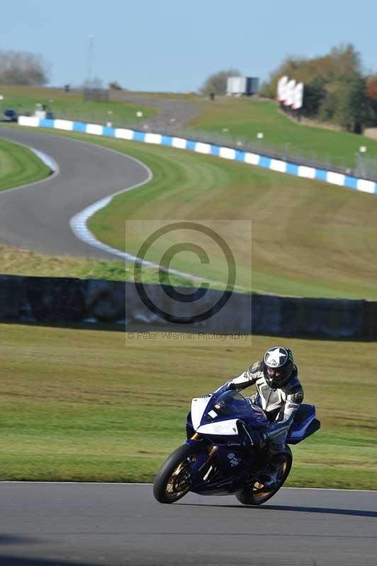 Motorcycle action photographs;donington;donington park leicestershire;donington photographs;event digital images;eventdigitalimages;no limits trackday;peter wileman photography;trackday;trackday digital images;trackday photos