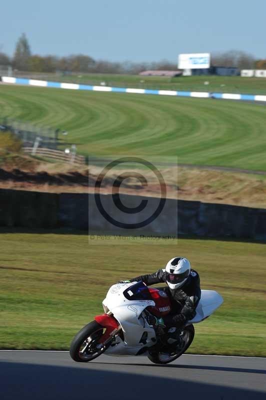 Motorcycle action photographs;donington;donington park leicestershire;donington photographs;event digital images;eventdigitalimages;no limits trackday;peter wileman photography;trackday;trackday digital images;trackday photos