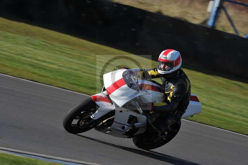 Motorcycle action photographs;donington;donington park leicestershire;donington photographs;event digital images;eventdigitalimages;no limits trackday;peter wileman photography;trackday;trackday digital images;trackday photos