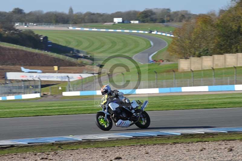 Motorcycle action photographs;donington;donington park leicestershire;donington photographs;event digital images;eventdigitalimages;no limits trackday;peter wileman photography;trackday;trackday digital images;trackday photos