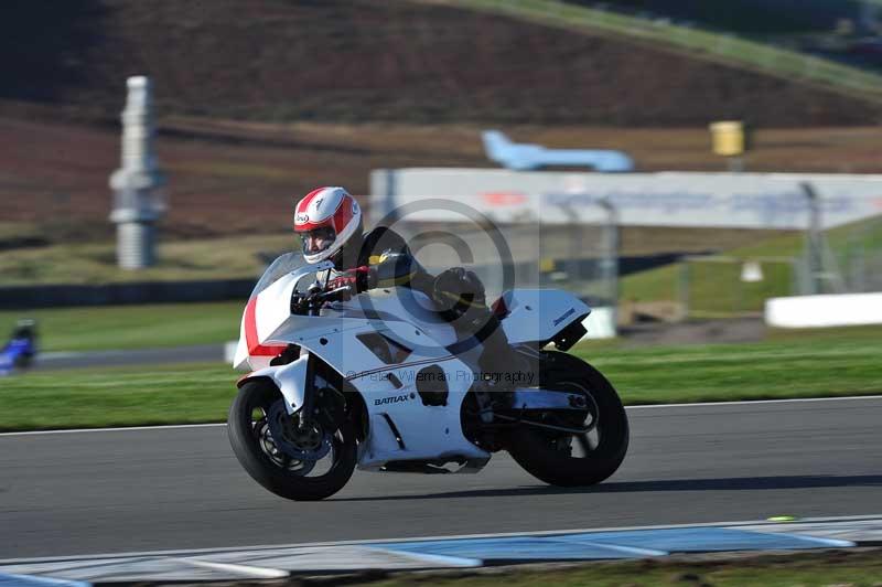 Motorcycle action photographs;donington;donington park leicestershire;donington photographs;event digital images;eventdigitalimages;no limits trackday;peter wileman photography;trackday;trackday digital images;trackday photos