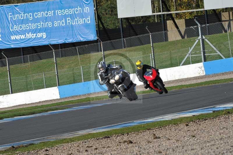 Motorcycle action photographs;donington;donington park leicestershire;donington photographs;event digital images;eventdigitalimages;no limits trackday;peter wileman photography;trackday;trackday digital images;trackday photos