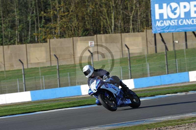 Motorcycle action photographs;donington;donington park leicestershire;donington photographs;event digital images;eventdigitalimages;no limits trackday;peter wileman photography;trackday;trackday digital images;trackday photos