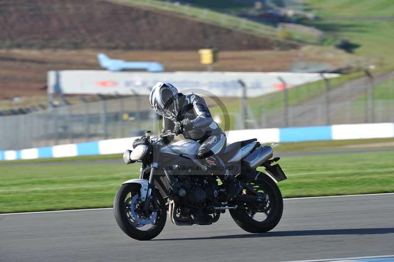 Motorcycle action photographs;donington;donington park leicestershire;donington photographs;event digital images;eventdigitalimages;no limits trackday;peter wileman photography;trackday;trackday digital images;trackday photos