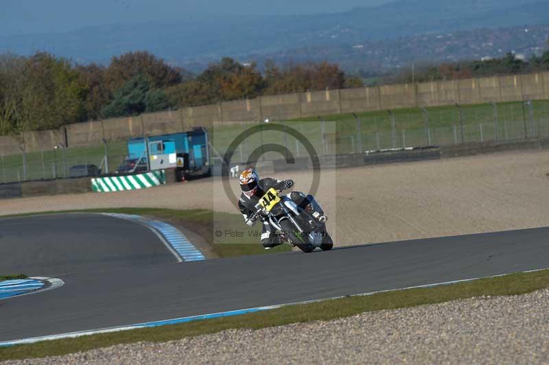 Motorcycle action photographs;donington;donington park leicestershire;donington photographs;event digital images;eventdigitalimages;no limits trackday;peter wileman photography;trackday;trackday digital images;trackday photos