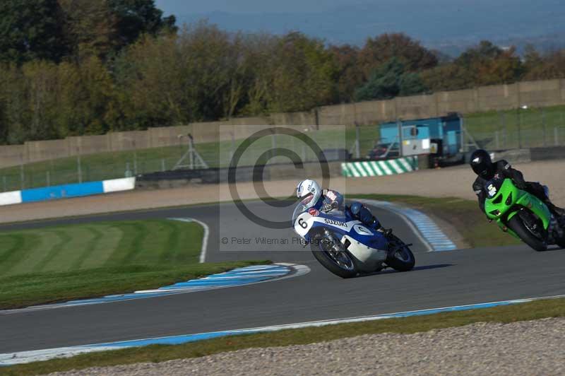 Motorcycle action photographs;donington;donington park leicestershire;donington photographs;event digital images;eventdigitalimages;no limits trackday;peter wileman photography;trackday;trackday digital images;trackday photos