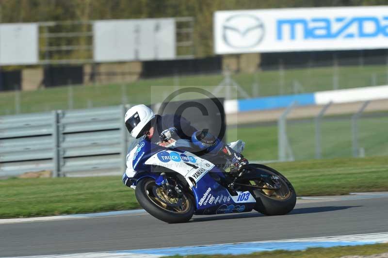 Motorcycle action photographs;donington;donington park leicestershire;donington photographs;event digital images;eventdigitalimages;no limits trackday;peter wileman photography;trackday;trackday digital images;trackday photos