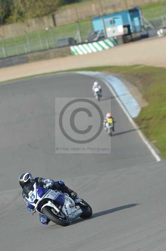 Motorcycle action photographs;donington;donington park leicestershire;donington photographs;event digital images;eventdigitalimages;no limits trackday;peter wileman photography;trackday;trackday digital images;trackday photos