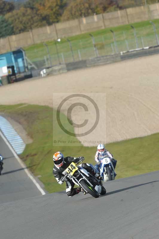 Motorcycle action photographs;donington;donington park leicestershire;donington photographs;event digital images;eventdigitalimages;no limits trackday;peter wileman photography;trackday;trackday digital images;trackday photos