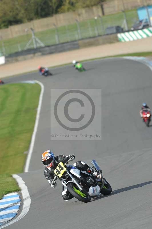 Motorcycle action photographs;donington;donington park leicestershire;donington photographs;event digital images;eventdigitalimages;no limits trackday;peter wileman photography;trackday;trackday digital images;trackday photos