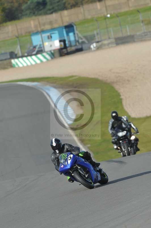 Motorcycle action photographs;donington;donington park leicestershire;donington photographs;event digital images;eventdigitalimages;no limits trackday;peter wileman photography;trackday;trackday digital images;trackday photos