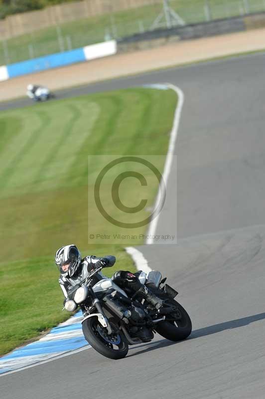 Motorcycle action photographs;donington;donington park leicestershire;donington photographs;event digital images;eventdigitalimages;no limits trackday;peter wileman photography;trackday;trackday digital images;trackday photos