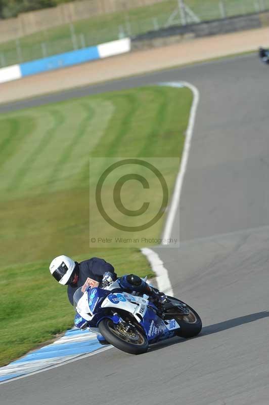 Motorcycle action photographs;donington;donington park leicestershire;donington photographs;event digital images;eventdigitalimages;no limits trackday;peter wileman photography;trackday;trackday digital images;trackday photos