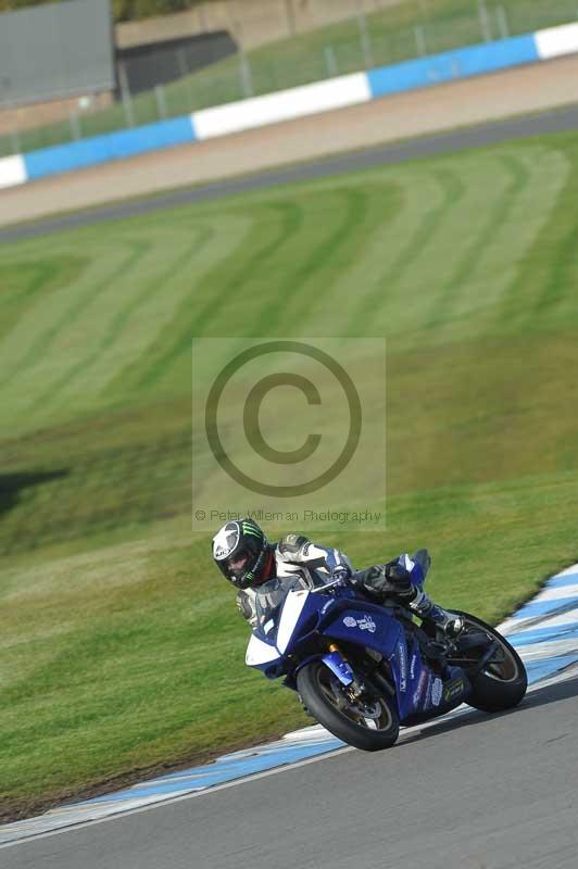 Motorcycle action photographs;donington;donington park leicestershire;donington photographs;event digital images;eventdigitalimages;no limits trackday;peter wileman photography;trackday;trackday digital images;trackday photos