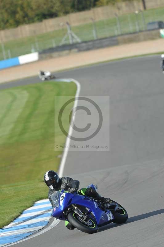 Motorcycle action photographs;donington;donington park leicestershire;donington photographs;event digital images;eventdigitalimages;no limits trackday;peter wileman photography;trackday;trackday digital images;trackday photos