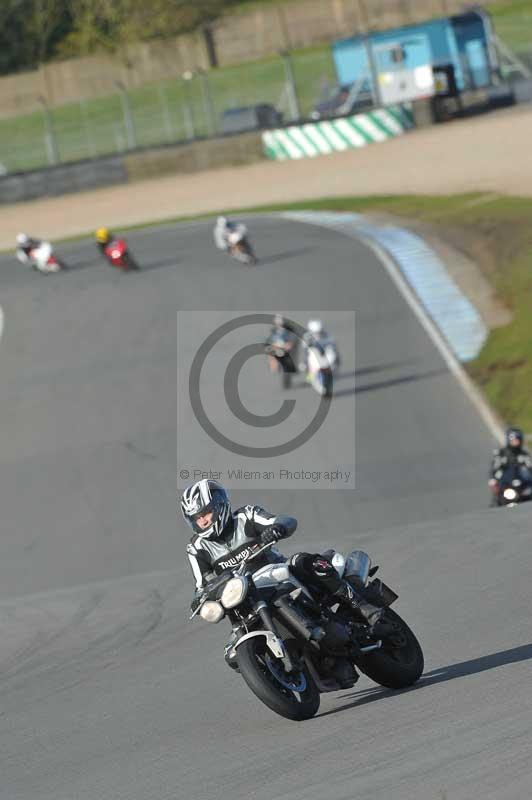 Motorcycle action photographs;donington;donington park leicestershire;donington photographs;event digital images;eventdigitalimages;no limits trackday;peter wileman photography;trackday;trackday digital images;trackday photos