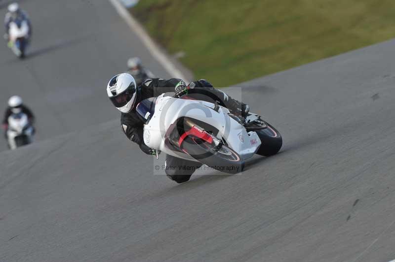 Motorcycle action photographs;donington;donington park leicestershire;donington photographs;event digital images;eventdigitalimages;no limits trackday;peter wileman photography;trackday;trackday digital images;trackday photos