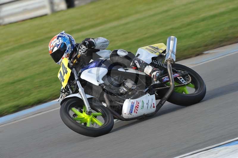 Motorcycle action photographs;donington;donington park leicestershire;donington photographs;event digital images;eventdigitalimages;no limits trackday;peter wileman photography;trackday;trackday digital images;trackday photos