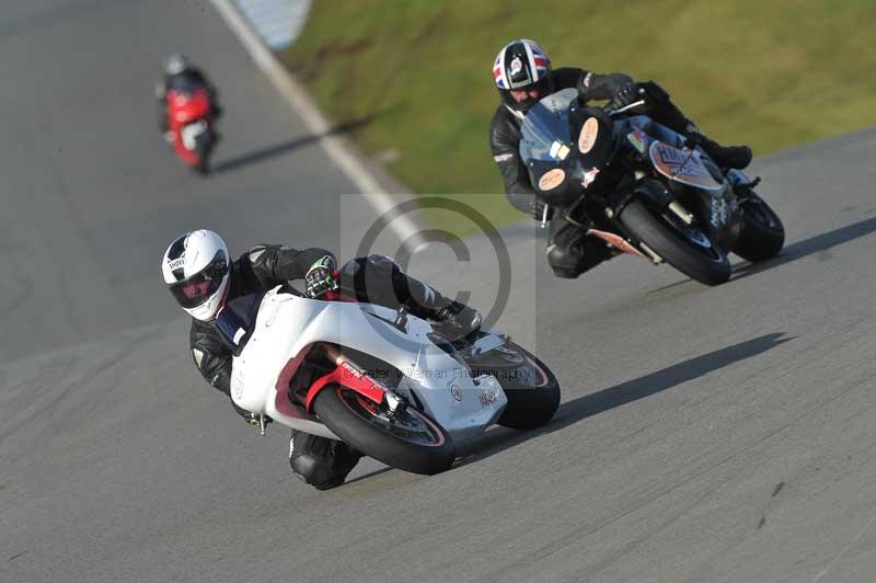 Motorcycle action photographs;donington;donington park leicestershire;donington photographs;event digital images;eventdigitalimages;no limits trackday;peter wileman photography;trackday;trackday digital images;trackday photos