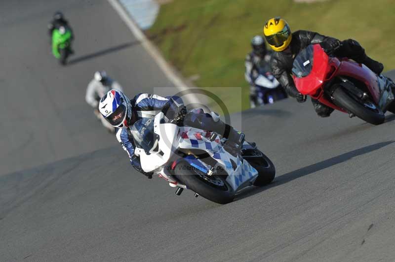 Motorcycle action photographs;donington;donington park leicestershire;donington photographs;event digital images;eventdigitalimages;no limits trackday;peter wileman photography;trackday;trackday digital images;trackday photos