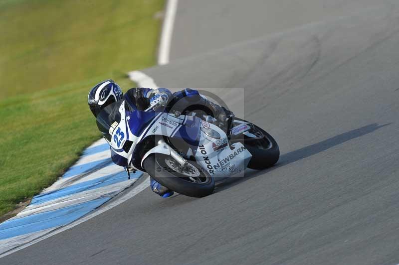 Motorcycle action photographs;donington;donington park leicestershire;donington photographs;event digital images;eventdigitalimages;no limits trackday;peter wileman photography;trackday;trackday digital images;trackday photos