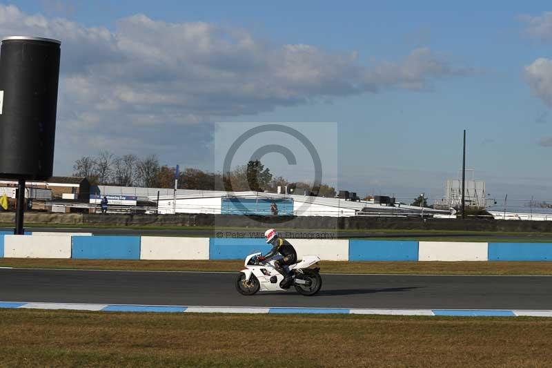 Motorcycle action photographs;donington;donington park leicestershire;donington photographs;event digital images;eventdigitalimages;no limits trackday;peter wileman photography;trackday;trackday digital images;trackday photos