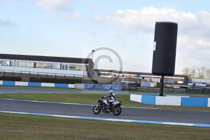 Motorcycle action photographs;donington;donington park leicestershire;donington photographs;event digital images;eventdigitalimages;no limits trackday;peter wileman photography;trackday;trackday digital images;trackday photos