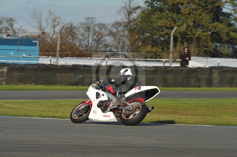 Motorcycle action photographs;donington;donington park leicestershire;donington photographs;event digital images;eventdigitalimages;no limits trackday;peter wileman photography;trackday;trackday digital images;trackday photos