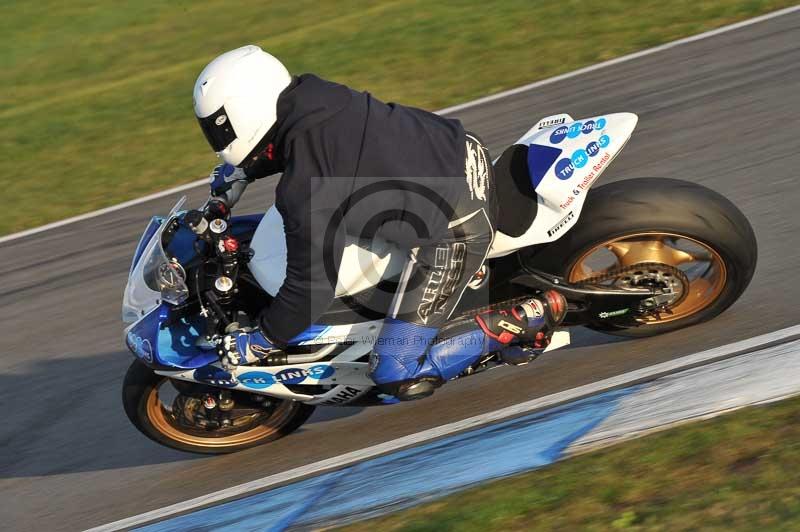 Motorcycle action photographs;donington;donington park leicestershire;donington photographs;event digital images;eventdigitalimages;no limits trackday;peter wileman photography;trackday;trackday digital images;trackday photos