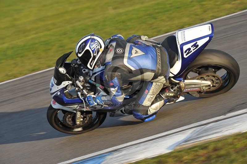 Motorcycle action photographs;donington;donington park leicestershire;donington photographs;event digital images;eventdigitalimages;no limits trackday;peter wileman photography;trackday;trackday digital images;trackday photos