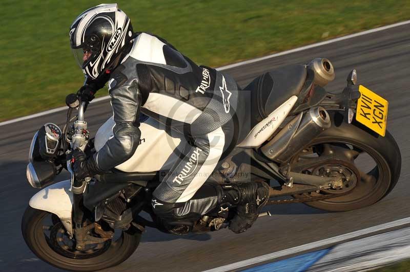 Motorcycle action photographs;donington;donington park leicestershire;donington photographs;event digital images;eventdigitalimages;no limits trackday;peter wileman photography;trackday;trackday digital images;trackday photos