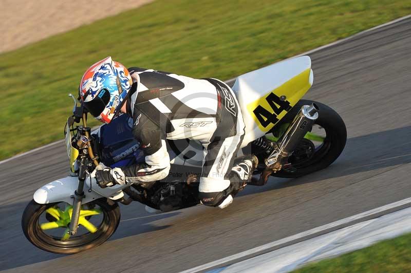 Motorcycle action photographs;donington;donington park leicestershire;donington photographs;event digital images;eventdigitalimages;no limits trackday;peter wileman photography;trackday;trackday digital images;trackday photos