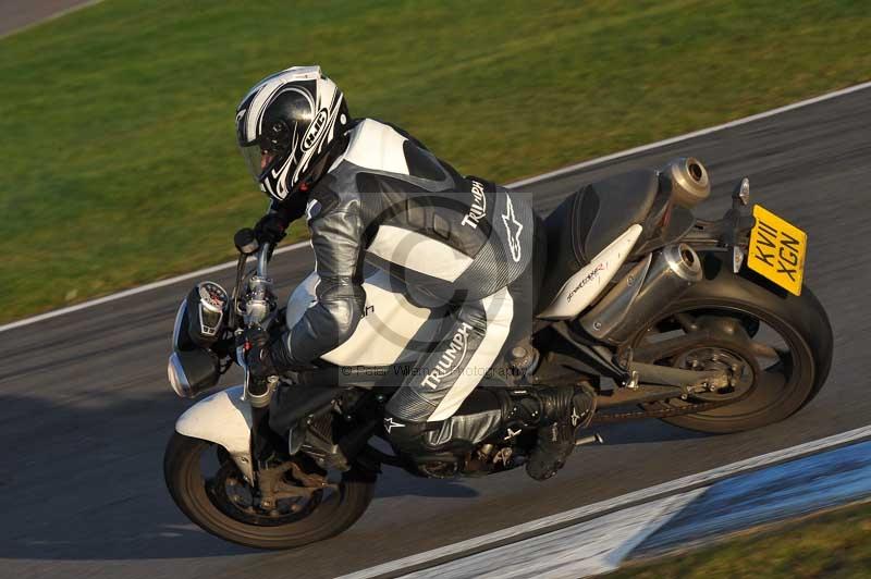 Motorcycle action photographs;donington;donington park leicestershire;donington photographs;event digital images;eventdigitalimages;no limits trackday;peter wileman photography;trackday;trackday digital images;trackday photos