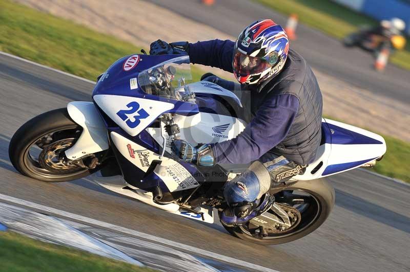 Motorcycle action photographs;donington;donington park leicestershire;donington photographs;event digital images;eventdigitalimages;no limits trackday;peter wileman photography;trackday;trackday digital images;trackday photos