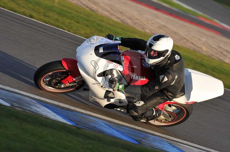 Motorcycle action photographs;donington;donington park leicestershire;donington photographs;event digital images;eventdigitalimages;no limits trackday;peter wileman photography;trackday;trackday digital images;trackday photos