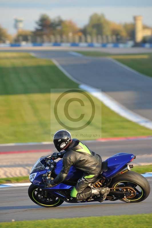 Motorcycle action photographs;donington;donington park leicestershire;donington photographs;event digital images;eventdigitalimages;no limits trackday;peter wileman photography;trackday;trackday digital images;trackday photos