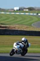 Motorcycle-action-photographs;donington;donington-park-leicestershire;donington-photographs;event-digital-images;eventdigitalimages;no-limits-trackday;peter-wileman-photography;trackday;trackday-digital-images;trackday-photos