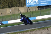 Motorcycle-action-photographs;donington;donington-park-leicestershire;donington-photographs;event-digital-images;eventdigitalimages;no-limits-trackday;peter-wileman-photography;trackday;trackday-digital-images;trackday-photos