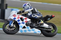 Motorcycle-action-photographs;donington;donington-park-leicestershire;donington-photographs;event-digital-images;eventdigitalimages;no-limits-trackday;peter-wileman-photography;trackday;trackday-digital-images;trackday-photos