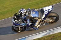 Motorcycle-action-photographs;donington;donington-park-leicestershire;donington-photographs;event-digital-images;eventdigitalimages;no-limits-trackday;peter-wileman-photography;trackday;trackday-digital-images;trackday-photos