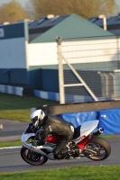 Motorcycle-action-photographs;donington;donington-park-leicestershire;donington-photographs;event-digital-images;eventdigitalimages;no-limits-trackday;peter-wileman-photography;trackday;trackday-digital-images;trackday-photos