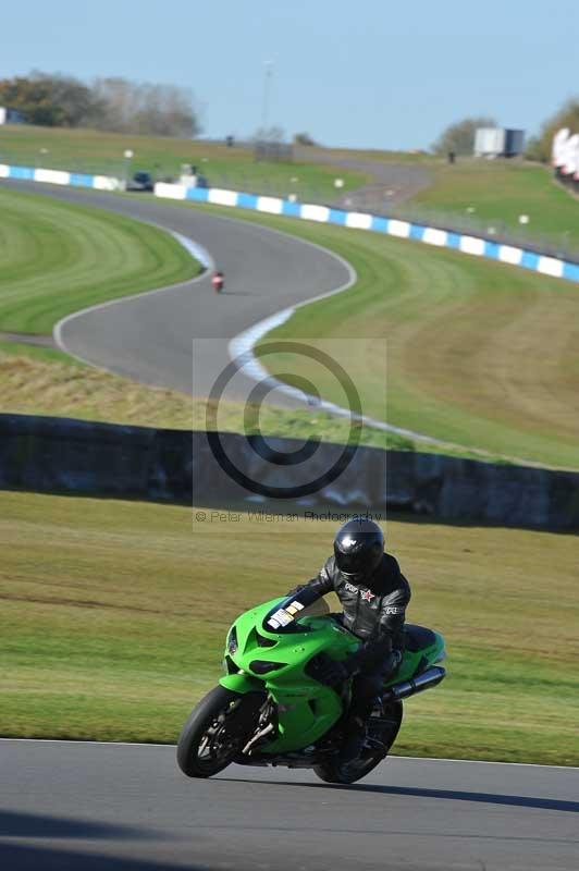 Motorcycle action photographs;donington;donington park leicestershire;donington photographs;event digital images;eventdigitalimages;no limits trackday;peter wileman photography;trackday;trackday digital images;trackday photos