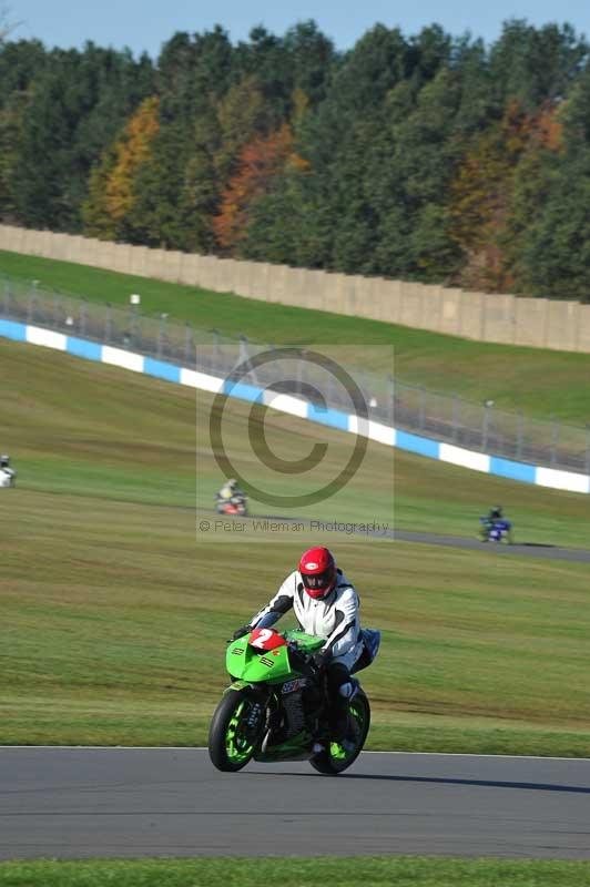 Motorcycle action photographs;donington;donington park leicestershire;donington photographs;event digital images;eventdigitalimages;no limits trackday;peter wileman photography;trackday;trackday digital images;trackday photos