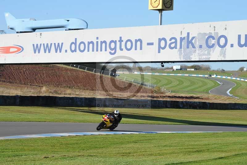 Motorcycle action photographs;donington;donington park leicestershire;donington photographs;event digital images;eventdigitalimages;no limits trackday;peter wileman photography;trackday;trackday digital images;trackday photos