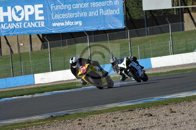 Motorcycle action photographs;donington;donington park leicestershire;donington photographs;event digital images;eventdigitalimages;no limits trackday;peter wileman photography;trackday;trackday digital images;trackday photos