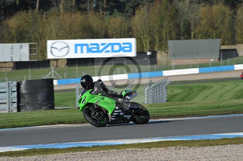 Motorcycle action photographs;donington;donington park leicestershire;donington photographs;event digital images;eventdigitalimages;no limits trackday;peter wileman photography;trackday;trackday digital images;trackday photos