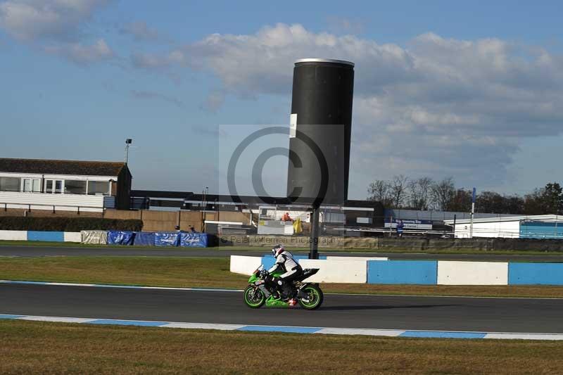 Motorcycle action photographs;donington;donington park leicestershire;donington photographs;event digital images;eventdigitalimages;no limits trackday;peter wileman photography;trackday;trackday digital images;trackday photos