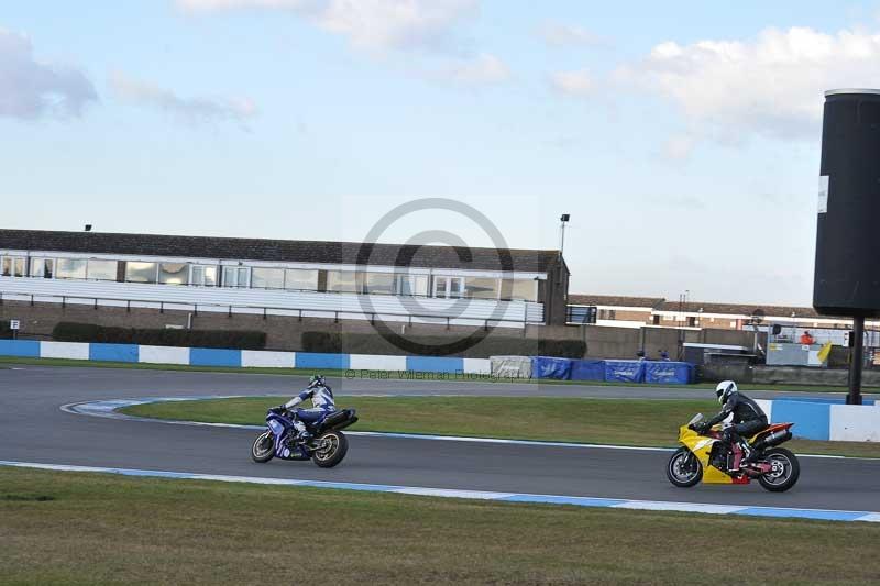 Motorcycle action photographs;donington;donington park leicestershire;donington photographs;event digital images;eventdigitalimages;no limits trackday;peter wileman photography;trackday;trackday digital images;trackday photos