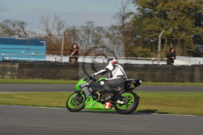 Motorcycle action photographs;donington;donington park leicestershire;donington photographs;event digital images;eventdigitalimages;no limits trackday;peter wileman photography;trackday;trackday digital images;trackday photos